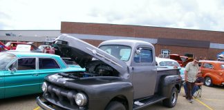 JANUARY 2020: A DYED-IN-THE-WOOL FORD GUY BUILDS A 1952 FORD F-1 TRUCK INTO AN INTERESTING RESTO MOD