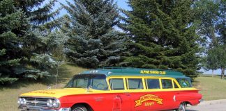 OCTOBER 1, 2010: 1960 SHRINERS CHEVROLET BELAIR 18 PASSENGER LIMOUSINE