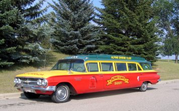 OCTOBER 1, 2010: 1960 SHRINERS CHEVROLET BELAIR 18 PASSENGER LIMOUSINE