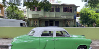 SEPTEMBER 2020: 1949 STUDEBAKER CHAMPION – IT’S A RARE SIGHT IN NORTH AMERICA BUT IT’S AN EVEN RARER SIGHT IN INDIA