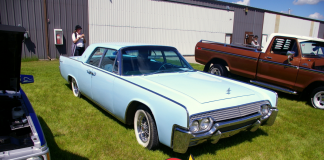 FEBRUARY 2021: THE WAIT WAS DEFINITELY WORTH IT FOR THIS VERY COOL 1961 LINCOLN
