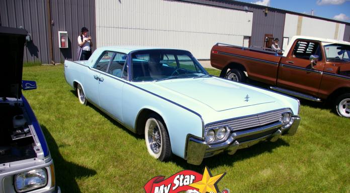 FEBRUARY 2021: THE WAIT WAS DEFINITELY WORTH IT FOR THIS VERY COOL 1961 LINCOLN