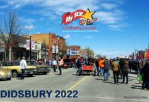THE DIDSBURY CAR SHOW HAD TWO 1957 NOMADS AND ONE EMBARRASSING TWIN INCIDENT