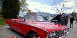 OCTOBER 2022: RAT TUNNELS USED TO RUN THROUGH THIS 1960 FORD SUNLINER