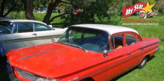 SEPTEMBER 2023: WHAT DO COLD WAR MOTORS AGENTS DRIVE? HOW ABOUT A 1960 PONTIAC STRATO CHIEF 4-DOOR SEDAN?