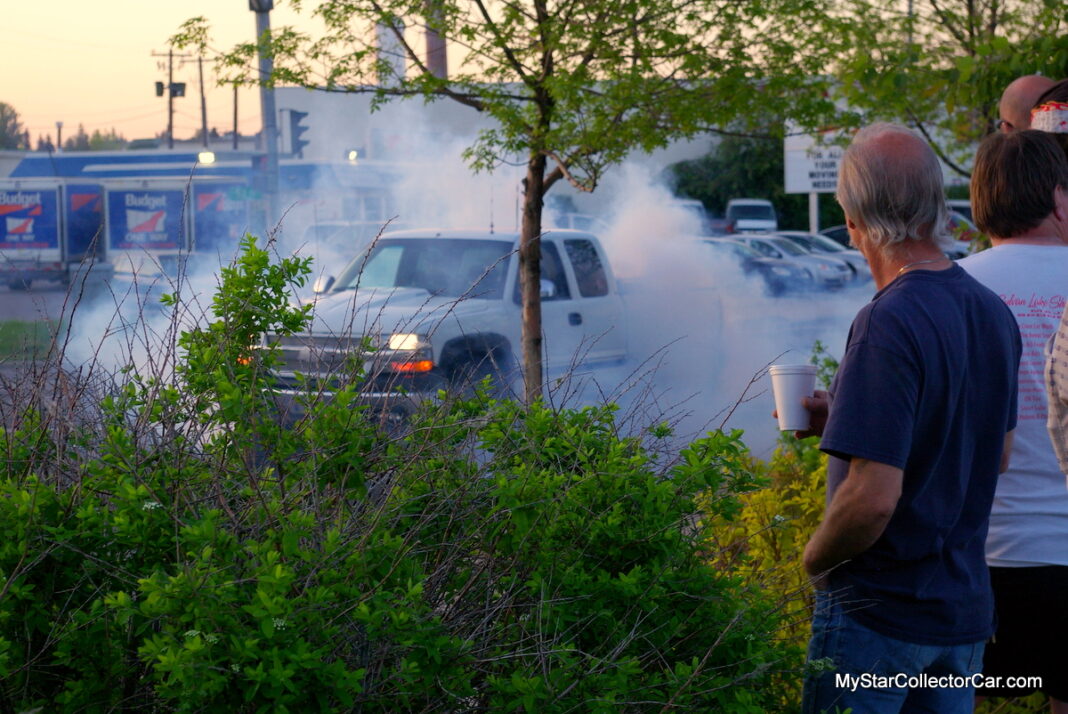 WHAT HAPPENS WHEN YOU DO A BURNOUT? MyStarCollectorCar