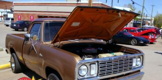SEPTEMBER 2025: THIS 1977 DODGE D-100 PICKUP WAS A JUNKYARD RESCUE